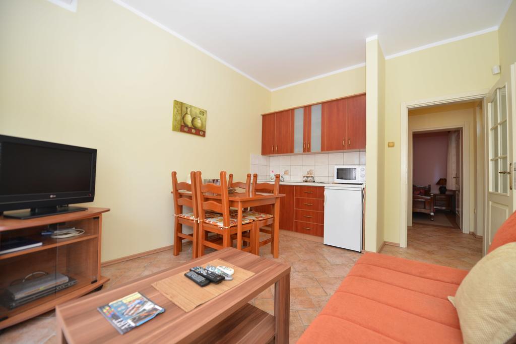 Apartments Popovic 2 كوتور الغرفة الصورة